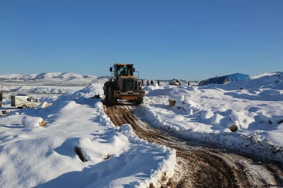 منسقو الاستجابة يناشد المنظمات والهيئات الإنسانية بتقديم المساعدة لقاطني المخيمات