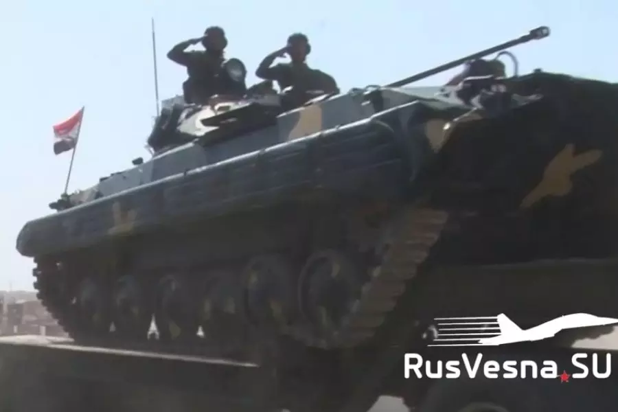 بعد التهديدات التركية ... أرتال عسكرية استعراضية للنظام باتجاه حلب