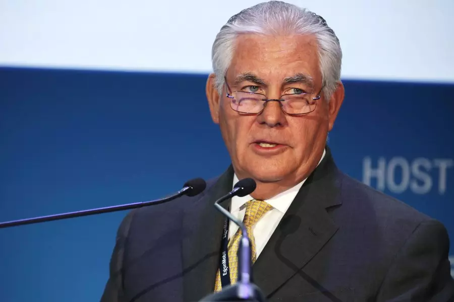 رسائل «طاقم الراشدين» في إدارة ترامب إلى إيران