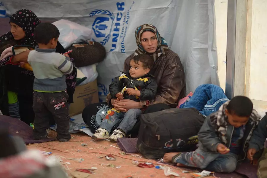 سوري وباختصار