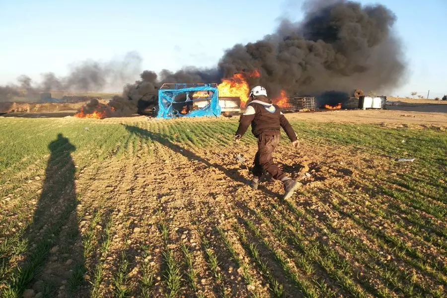 صواريخ بالستية وغارات ... شهداء وجرحى جراء قصف روسي على حراقات نفط بريف إدلب