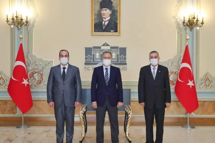 رئيس الائتلاف يبحث مع والي إسطنبول أوضاع السوريين في تركيا