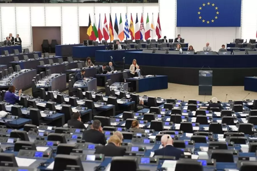 نظام الأسد يرسل أسماء السوريين الزائرين لسوريا إلى الاتحاد الأوروبي