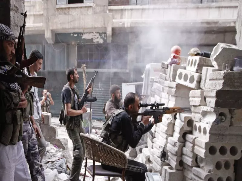 حلب على "شفى الهاوية" ومطالبات لتوحيد الفصائل لتفادي السقوط