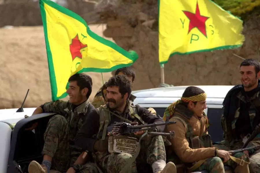 الوحدات الكردية تقتحم قرية عربية بحثاً عن عناصر انشقوا عنها بالحسكة