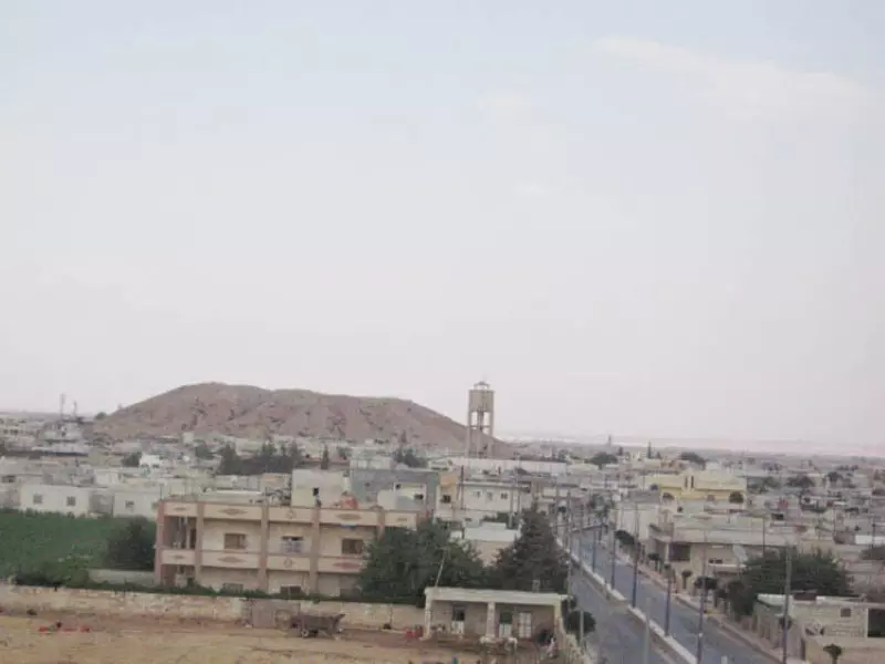 جيش الثوار يحاول التقدم الى تل رفعت والطيران الروسي يمهد أمامه بقوة