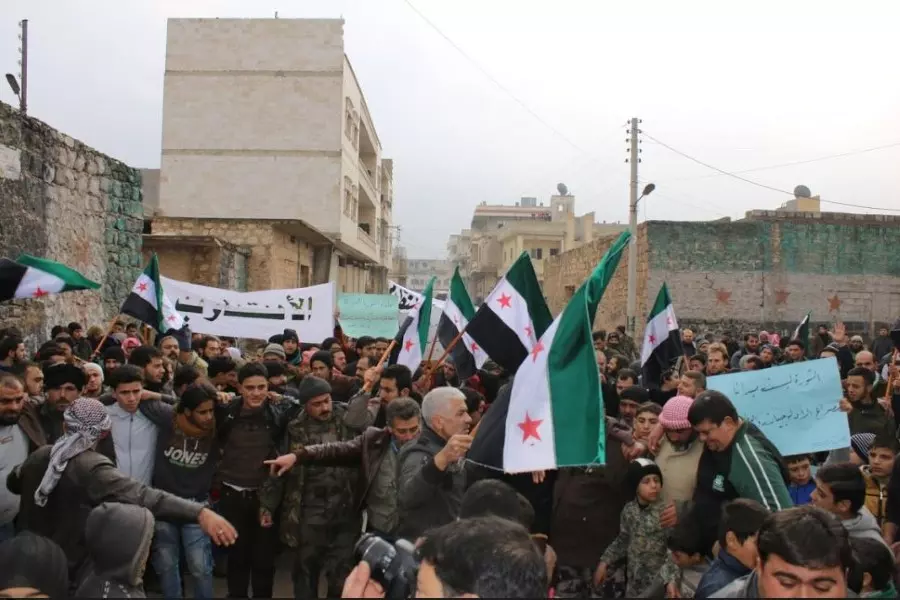 في أول أيام الهدنة.. مظاهرات تعم المناطق المحررة للتأكيد على مطالب الثورة