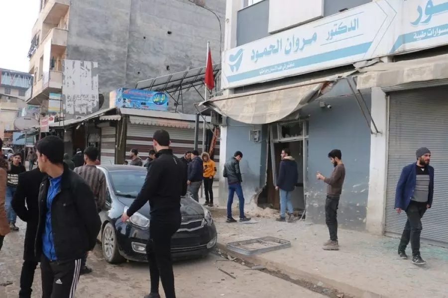 الخوذ البيضاء: اعزاز تحت النار…14 مدنياً بين قتيل وجريح ضحايا هجمات صاروخية وعبوة ناسفة