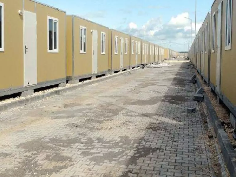 تركيا تبني مخيماً لنازحي "عين العرب"