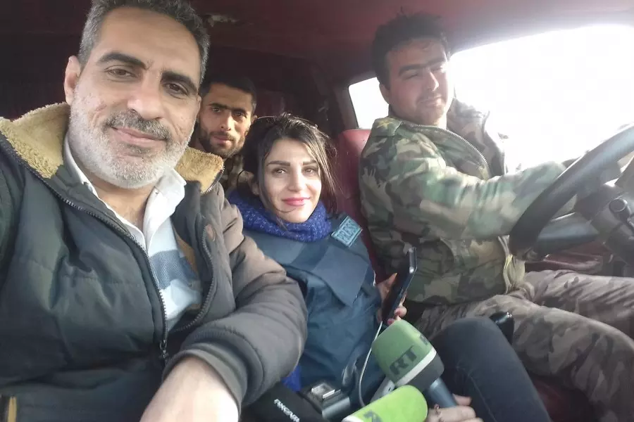 مقتل عدد من عصابات الأسد وجرح آخرين بينهم مراسلة قناة روسية إثر انفجار مجهول بمدينة معرة النعمان