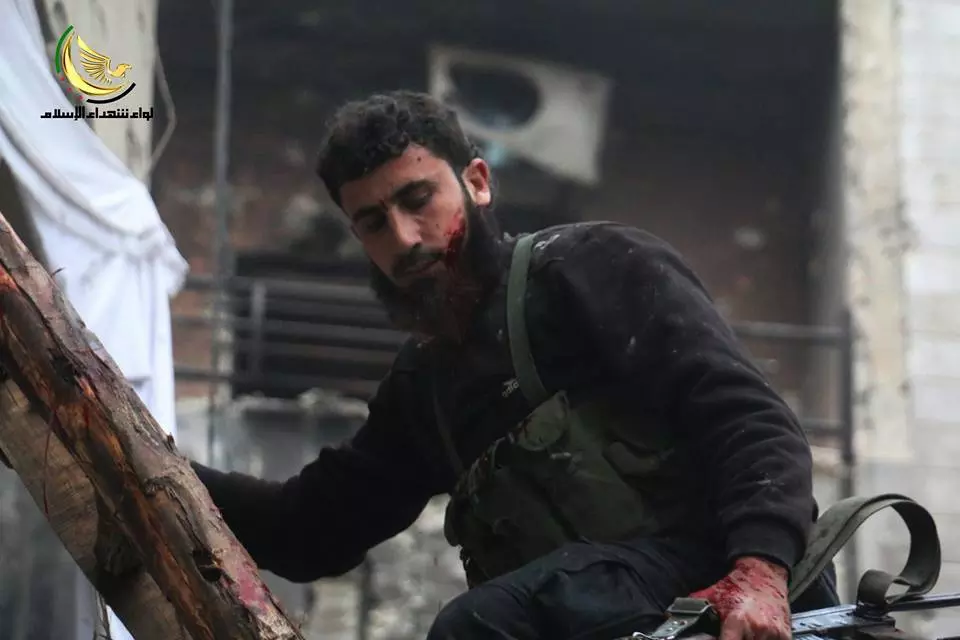 من أيقونة الثورة لأخوتها : أخشى عليكم من "أكلنا يوم أكلت داريا"