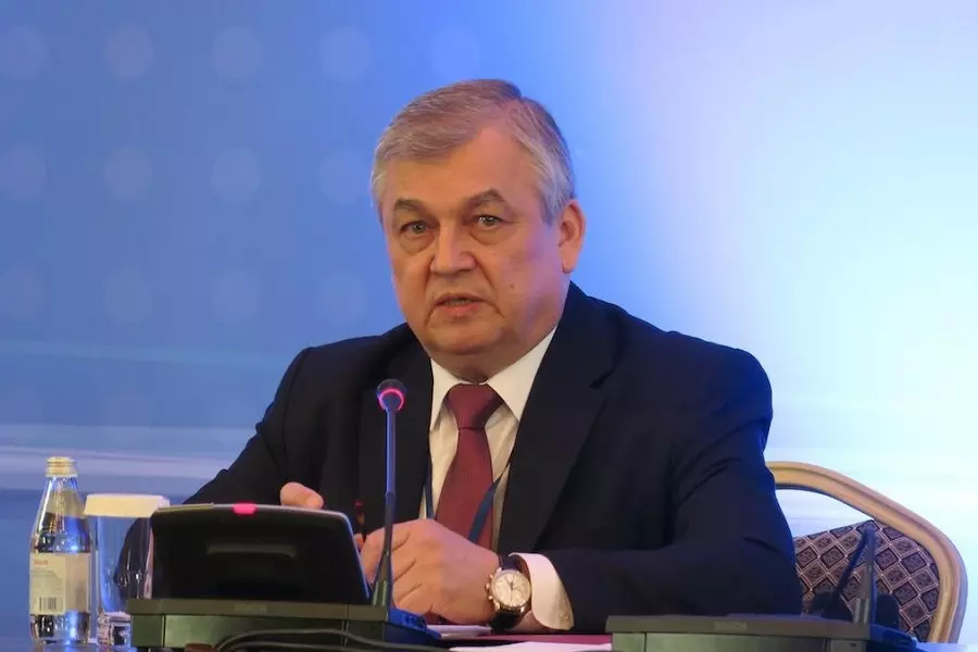 لافرينتييف يكشف عن مساعي لجذب استثمارات خليجية لإعادة إعمار سوريا