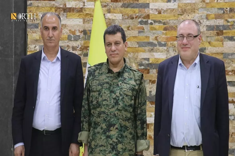 وفد من الخارجية الأمريكية يلتقي قائد ميليشيا "قسد" شمال شرق سوريا