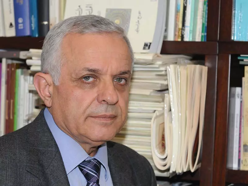 ضياع حلب وحمص وحماية كوباني!