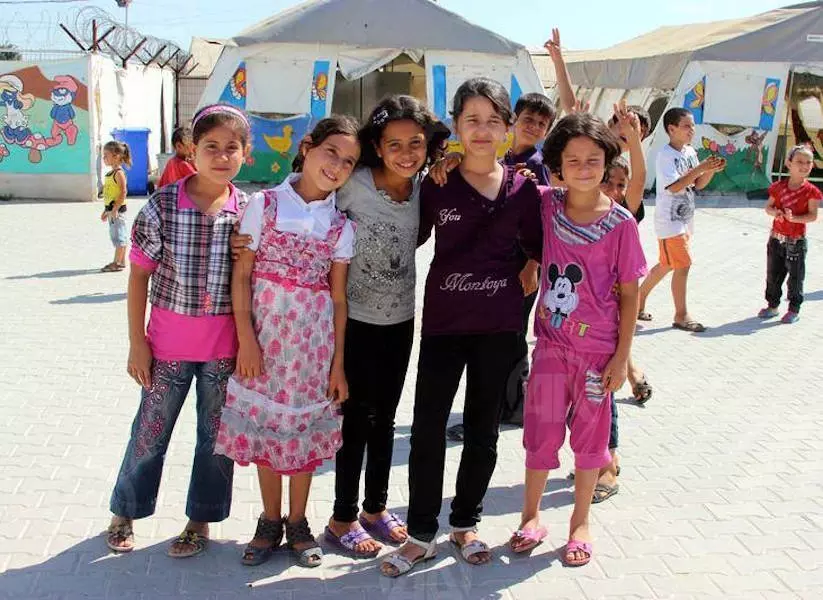 سورية.. الولد ورزقه في بلد اللجوء