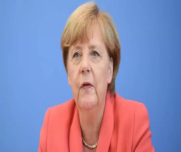 ميركل ... نعمل مع شركاؤنا لحل مشكلة اللاجئين