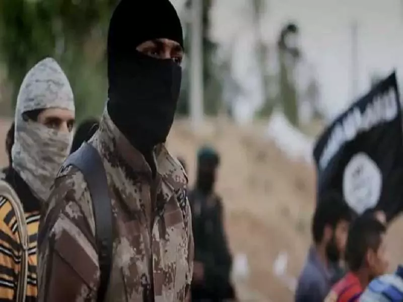 التحالف و روسيا يمهدان كي تتقدم "داعش" !!؟