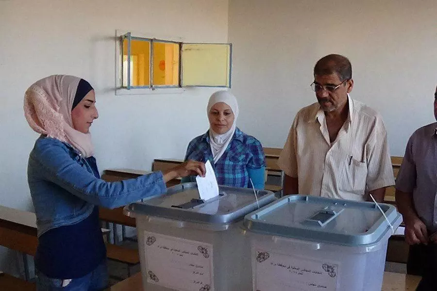 النظام يبدأ انتخابات الإدارة المحلية في مناطق سيطرته.. وعقبات تواجهه في السويداء ومناطق سيطرة "قسد".