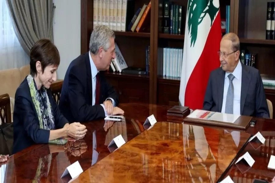 "عون" يواصل مطالبه بإعادة اللاجئين السوريين إلى بلادهم