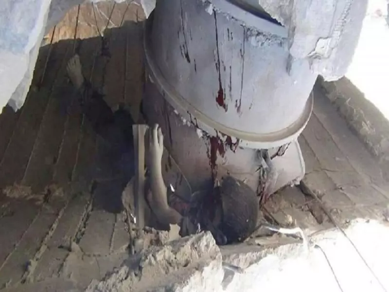 البرميل وطفل حلب عناق الموت