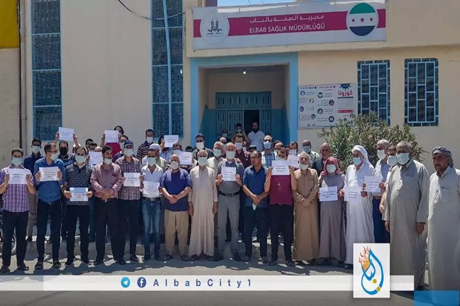 كوادر طبية تنظم وقفة احتجاجية بعد تعرض صيدلي لمحاولة اغتيال في الباب شرقي حلب