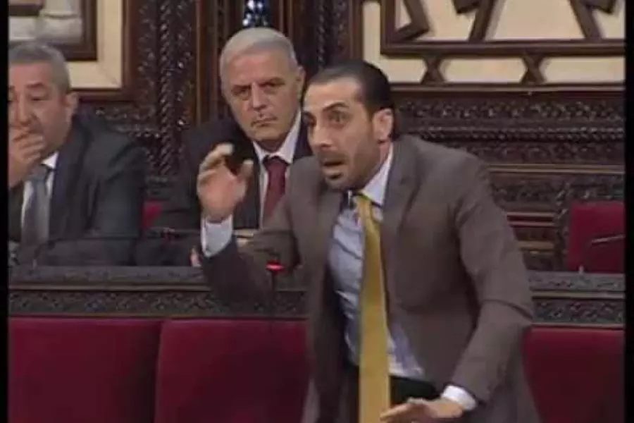 عضو بـ "مجلس التصفيق" يفضح تقصير النظام في مواجهة حرائق الساحل