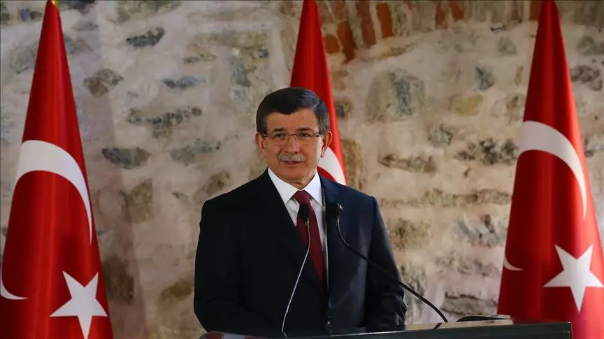 أوغلو : من يعتبر الاتحاد الديمقراطي الكردي شريكا مشروعا لايمكن أن يكون راغباً بالسلام في سوريا