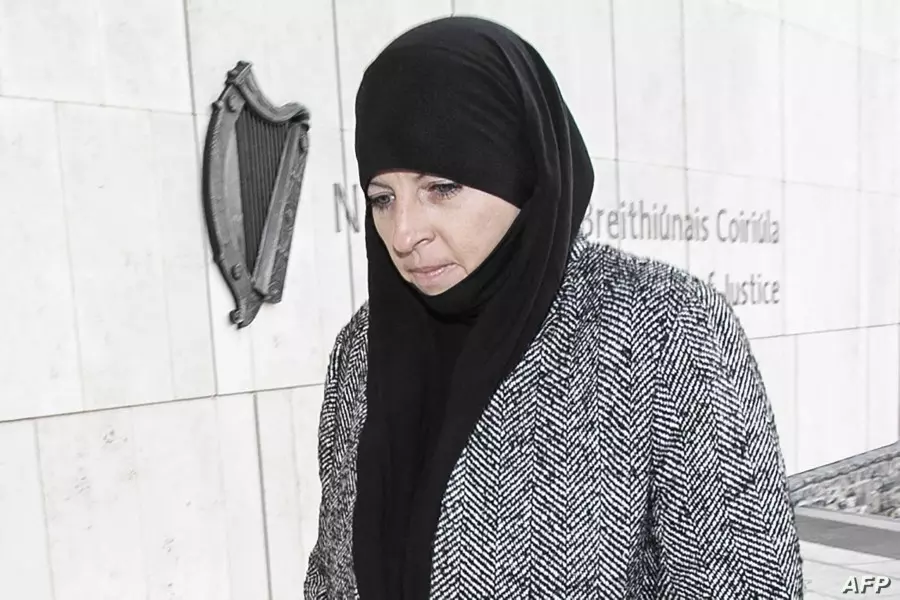 محكمة بريطانية توجه لجندية سابقة في "الجيش الأيرلندي" تهمة الانضمام لـ دا-عش