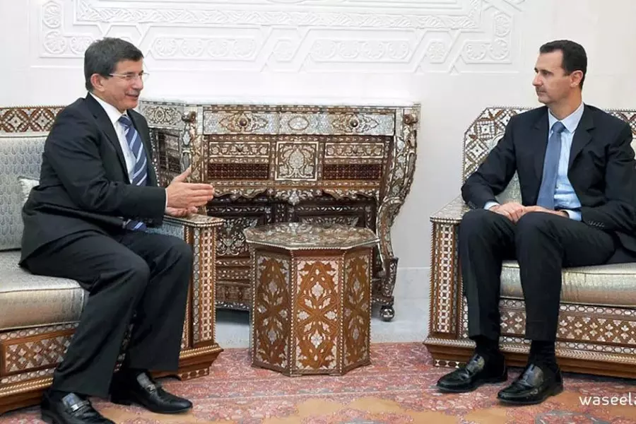 أوغلو يتحدث عن لقاءاته مع الأسد :: حذرناه من استخدام الجيش لقمع المظاهرات