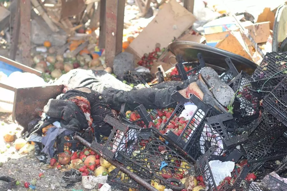 في" المعرة ".. "الفراولة" اكتسبت حمرتها من دمنا و أسقطت الدم من وجوه العالم