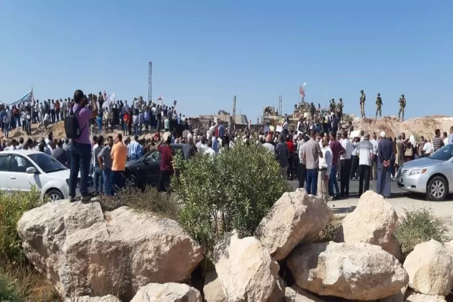 بالخطاب الأمني والترغيب بالمحروقات ... النظام يحشد مواليه حول النقاط التركية لمرة جديدة ..!!