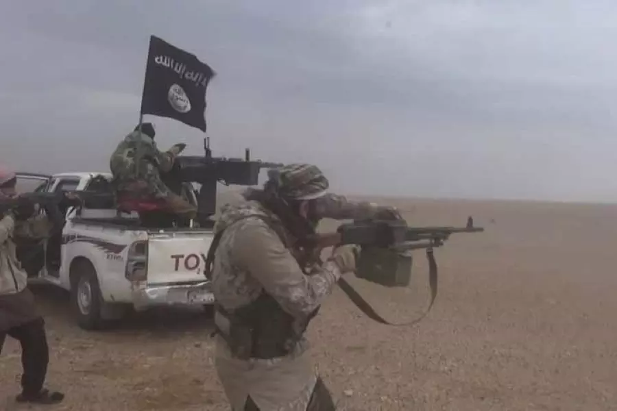 ساهم بتشويه الحراك الشعبي .. تقرير حقوقي يرصد أبرز انتهاكات تنظيم دا-عش بحق المجتمع السوري