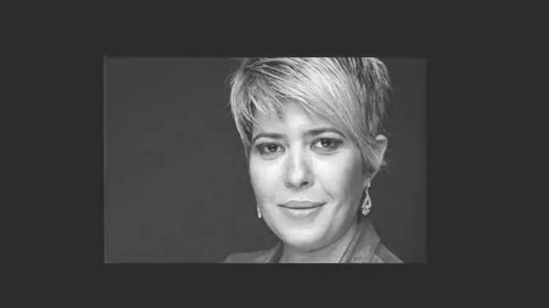 أنا صحافية سورية.. سأكتب عن المكياج