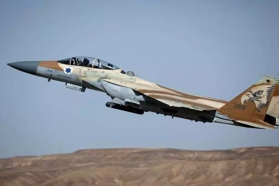 النظام يتحدث عن مقتل عنصر .. غارات إسرائيلية تطال مواقع لقوات الأسد جنوبي سوريا