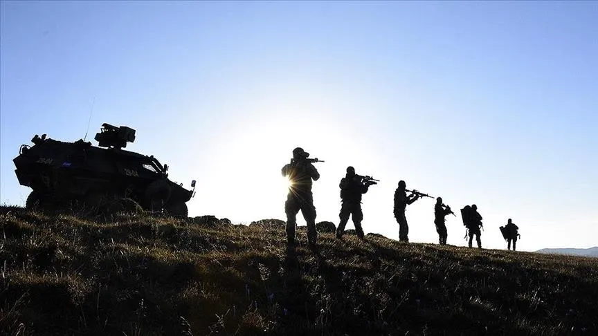 "الدفاع التركية" تعلن إلقاء القبض على إرهابيين على حدودها مع سوريا واليونان