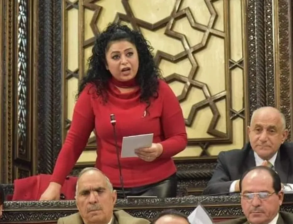 "الطبقى الوسطى انعدمت" .. برلمانية بعثية تهاجم وزيرة التنمية في حكومة الأسد
