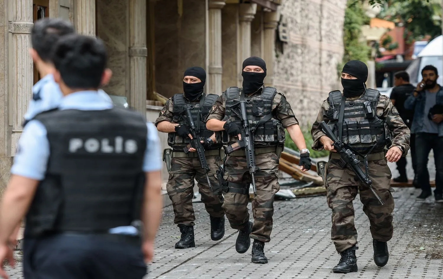 الأمن التركي يلقي القبض على "دا عــ ـشي" حاول التسلل من سوريا