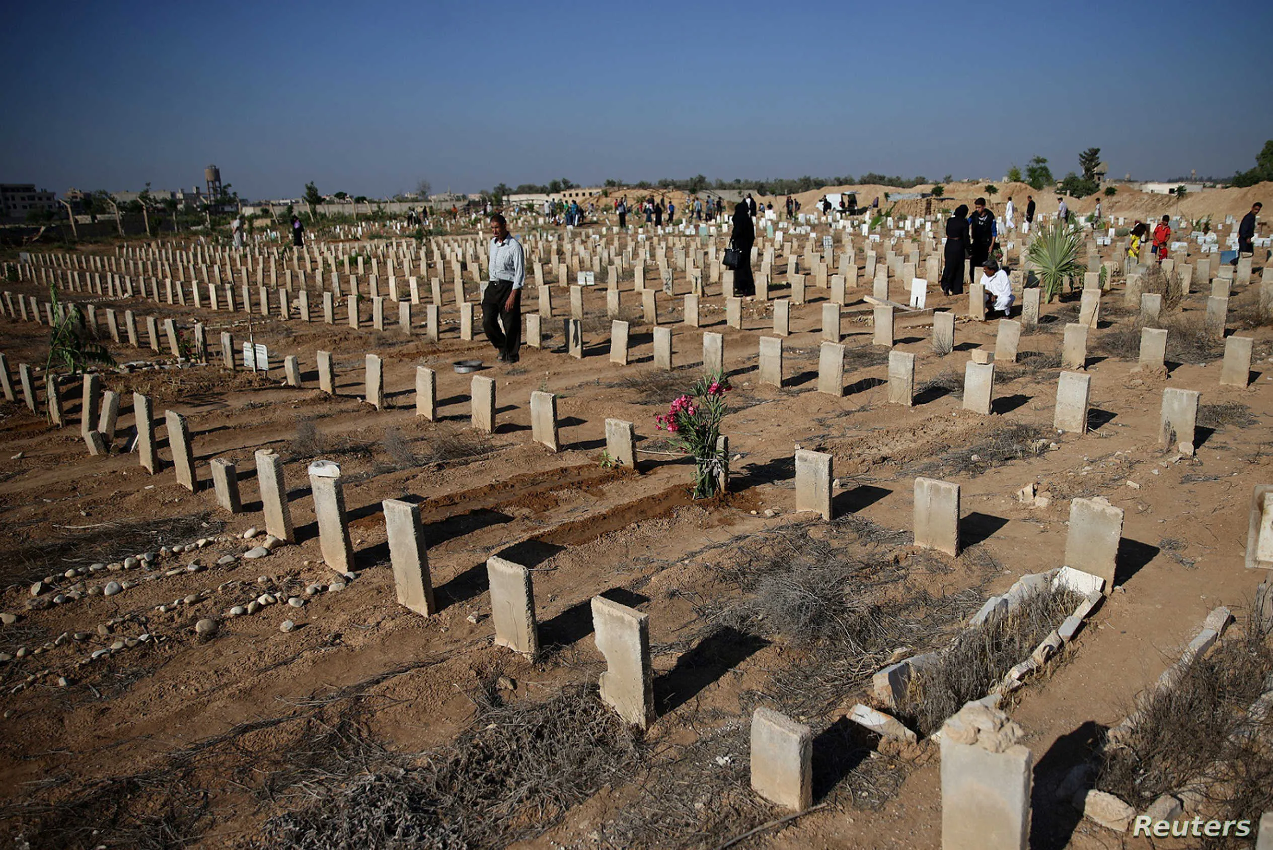 انتشار ظاهرة تزوير القبور بدمشق .. ومسؤول يكشف تكلفة القبر في "نجها"