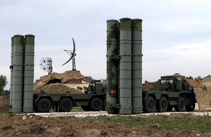 خبير يكشف عن ارتياح إسرائيلي بعد نقل روسيا "إس-300" من سوريا لأوكرانيا