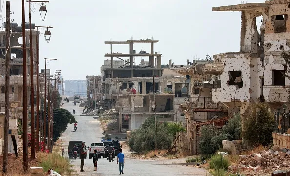 بعد التفجير الانتحاري .. تعزيزات للفيلق الثامن وعناصر "المركزية" إلى درعا البلد