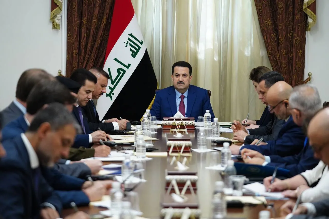 رئيس الوزراء العراقي يترأس اجتماعا لبحث ملف النازحين في مخيم الهول 