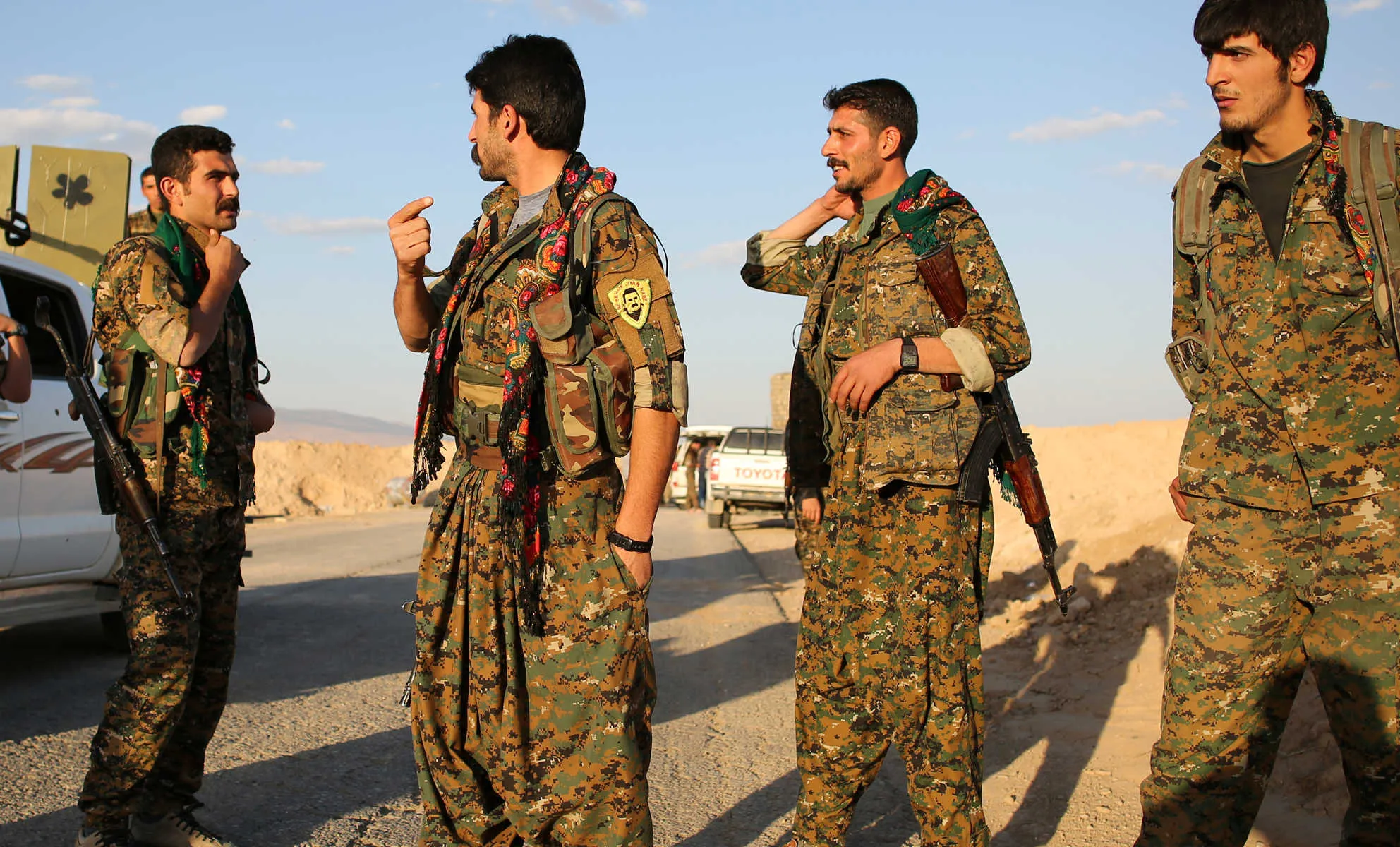 سياسي كردي يُحمل "ب ك ك" مسؤولية الهجرة الجنونية للشباب الكرد من سوريا