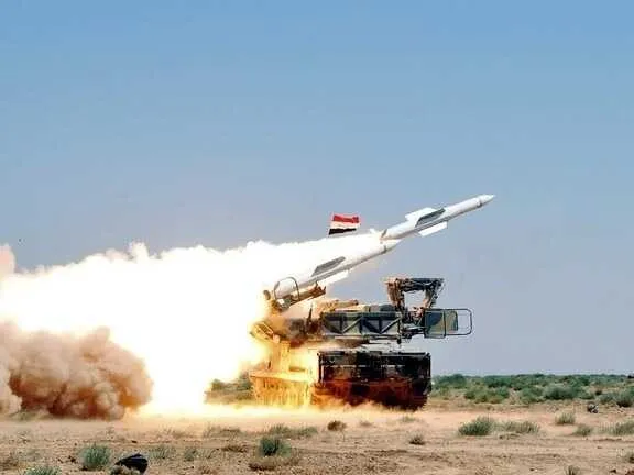 "المصالحة الروسي" يتباهى بإسقاط دفاعات الأسد الجوية صواريخ إسرائيلية بريف حمص