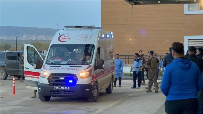 إصابة جندي تركي وعنصرين من قوات الأمن جراء سقوط قذيفة على معبر "أونجوبنار"