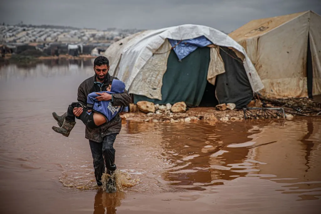 "استجابة سوريا": الشتاء يعمق جراح النازحين السوريين في المخيمات