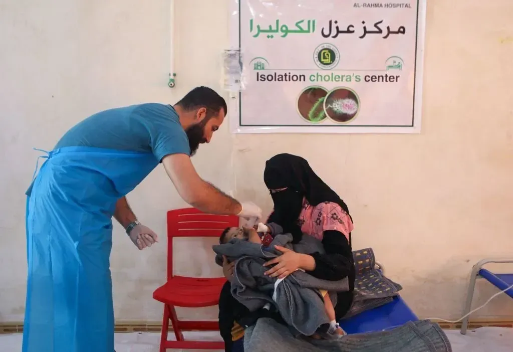 "استجابة سوريا" ينبه لمخاطر ارتفاع المصابين بـ "الكوليرا" في منطقة حارم بإدلب