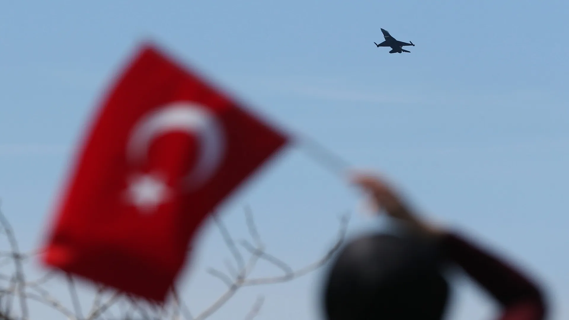 صحيفة: الولايات المتحدة لم تتمكن من منع استهداف مواقع قسد بالضربات التركية