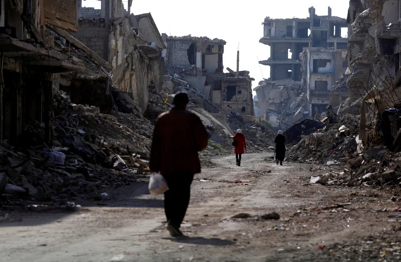 لغم أرضي من مخلفات النظام يسفر عن إصابة 3 أطفال في حمص