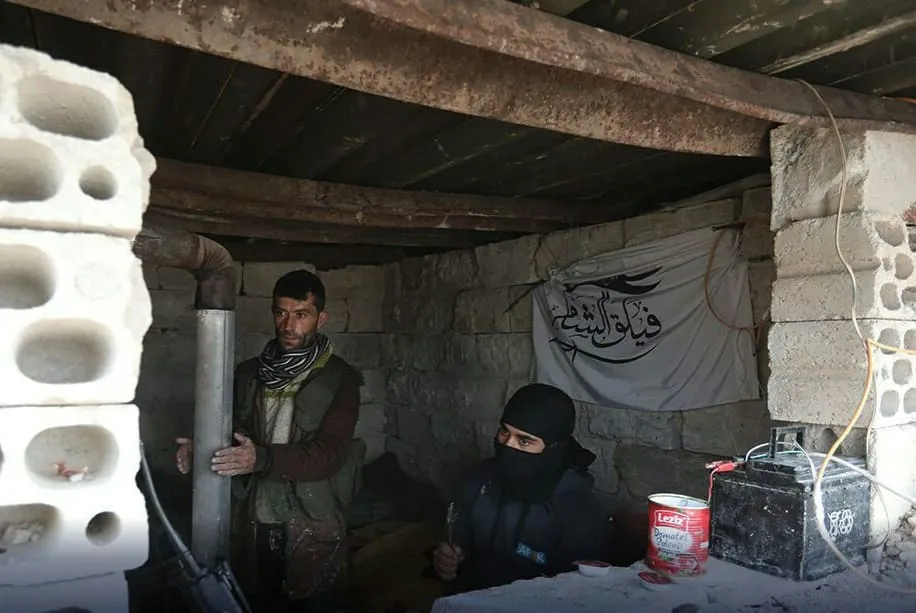 أوقعت شهداء وجرحى.. "فيلق الشام" يصد عملية تسلل مشتركة لـ "النظام وقسد" شمالي حلب