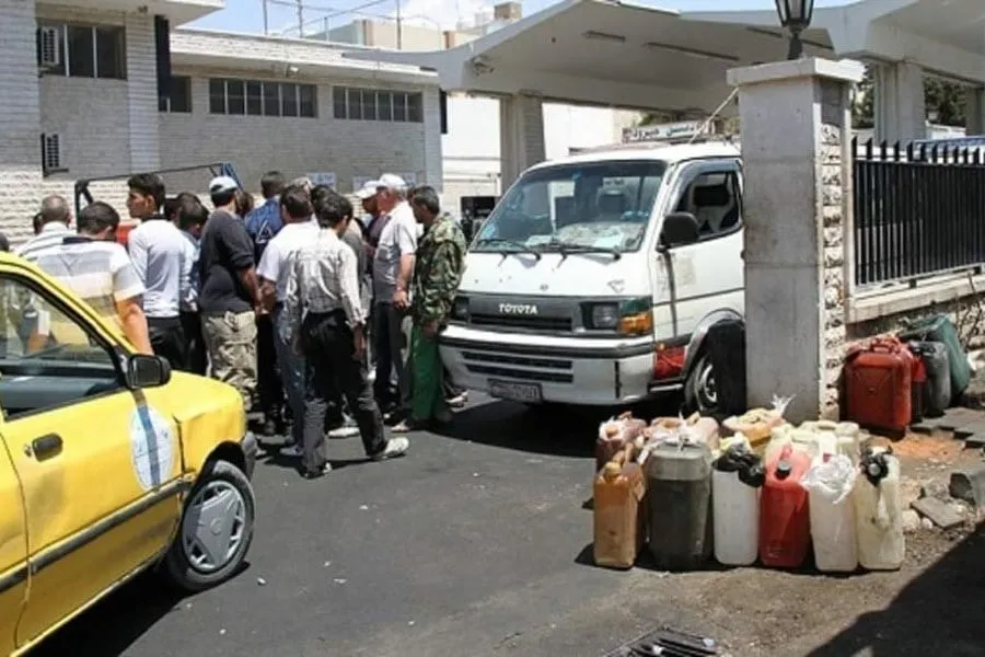 وسط تكتم رسمي .. النظام يعلق توزيع "مازوت التدفئة" بذريعة مواجهة تداعيات الحرب على أوكرانيا